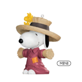 Scarecrow Snoopy The PEANUTS® Gang